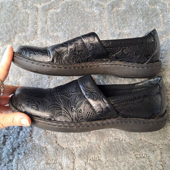 Boc Born Peggy Slip-On Clogs WOMENS Size 7.5M Black FLORAL Embossed COMFY Shoes - Picture 8 of 11